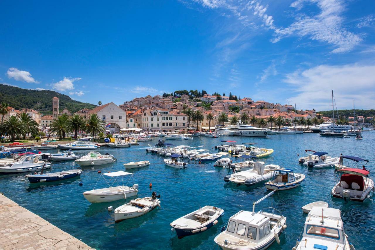 Hvar Riva Rooms Hvar Town Exterior photo